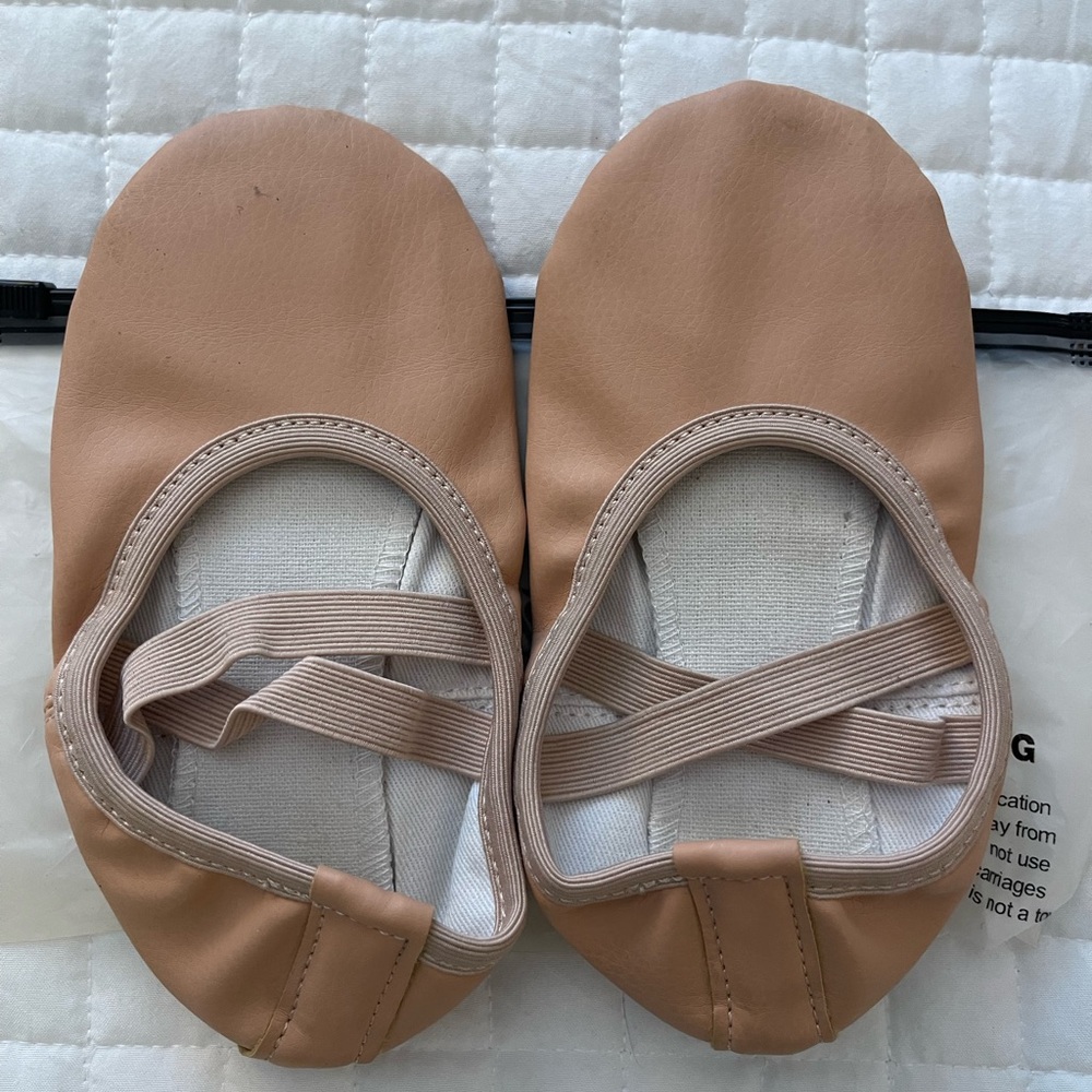 Stelle- Tan Ballet Shoes with Elastic Straps (Toddler 10)